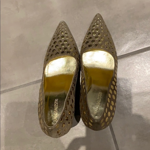 Heels - Picture 3 of 6